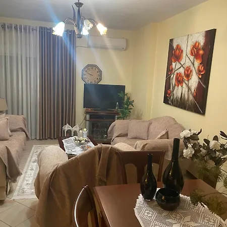 Besianna Apartment *